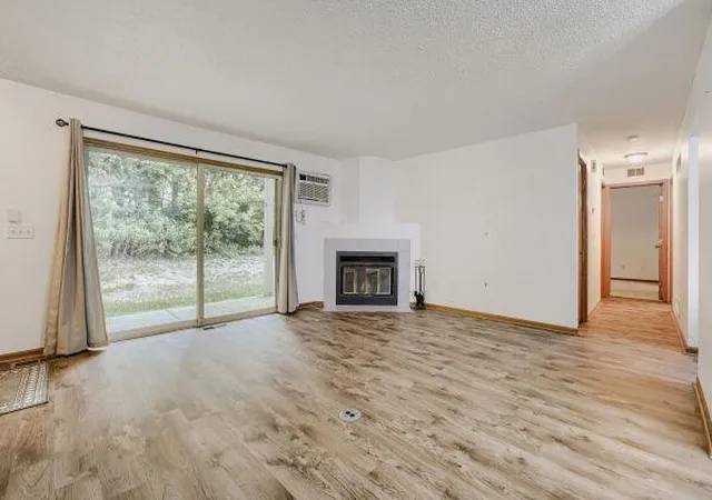 Listing Photo 4 - Condo for sale in building located at 8777 Jasmine Ln, Eden Prairie, MN 55344