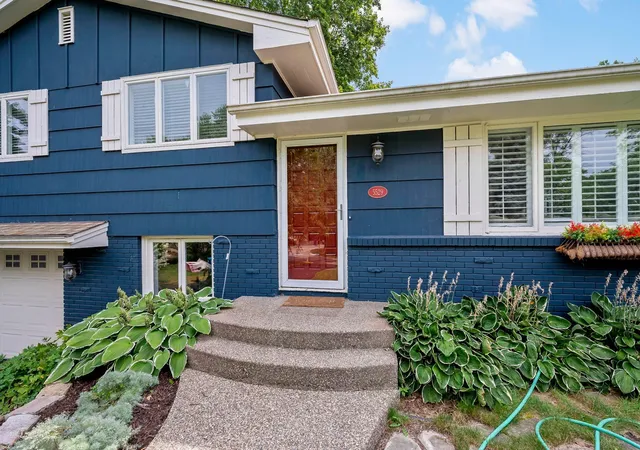 Photo 4 of Sale Pending at 5529 Benton Ave, Minneapolis, MN 55436 | MLS# 7127761 | Listing updated on 2026-09-04
