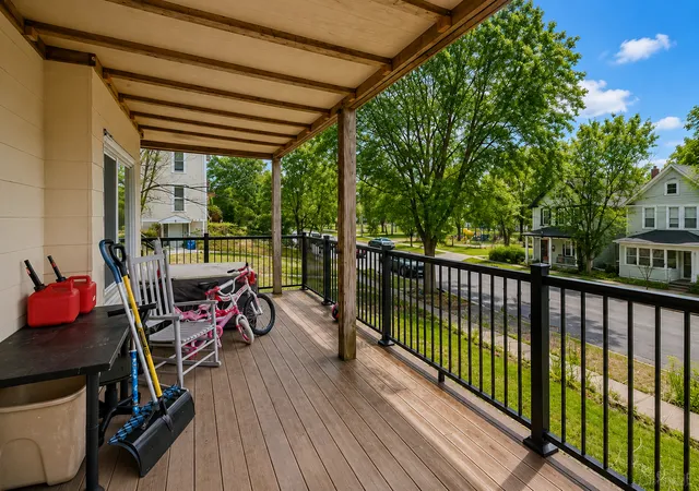 Photo 2 of House for sale at 306 King St W, Saint Paul, MN 55107 | MLS# 7127796 | Listing updated on 2026-09-21