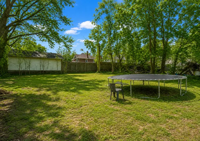 Photo 3 of House for sale at 306 King St W, Saint Paul, MN 55107 | MLS# 7127796 | Listing updated on 2026-09-21