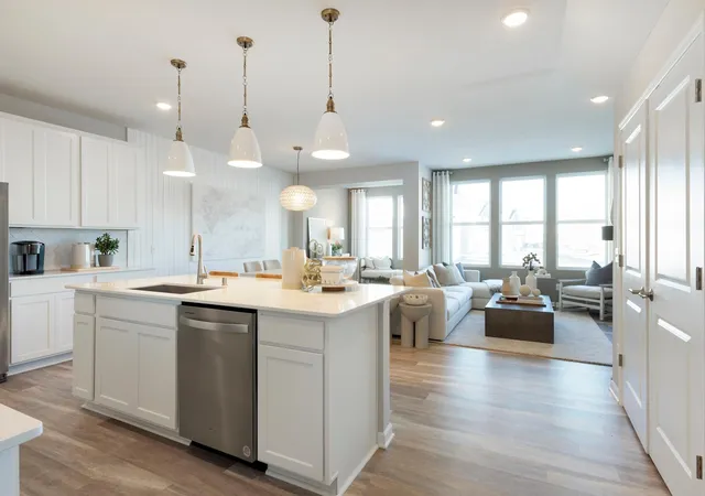2nd image of 4785 Airlake Dr, Saint Paul, MN 55129 | MLS# 7127819