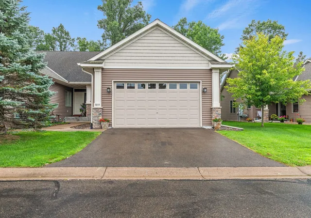2nd image of 5845 Oakgreen Ct N, Stillwater, MN 55082 | MLS# 7127828
