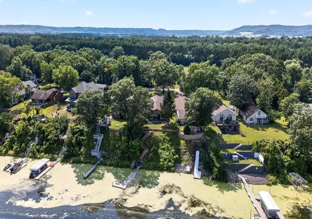 Photo 3 of Sale Pending at 65054 140th Avenue, Wabasha, MN 55981 | MLS# 7127837 | Listing updated on 2026-09-08