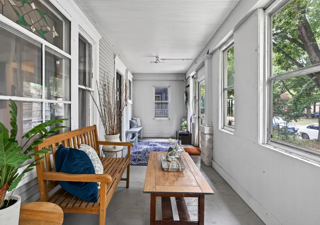 Photo 3 of Sale Pending at 770 Fuller Ave, Saint Paul, MN 55104 | MLS# 7127848 | Listing updated on 2026-08-26