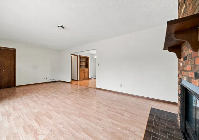 Photo 3 of Single family home for sale at 1207 N Mckay Ave NE, Alexandria, MN 56308 | MLS# 7127869 | Listing updated on 2026-10-06