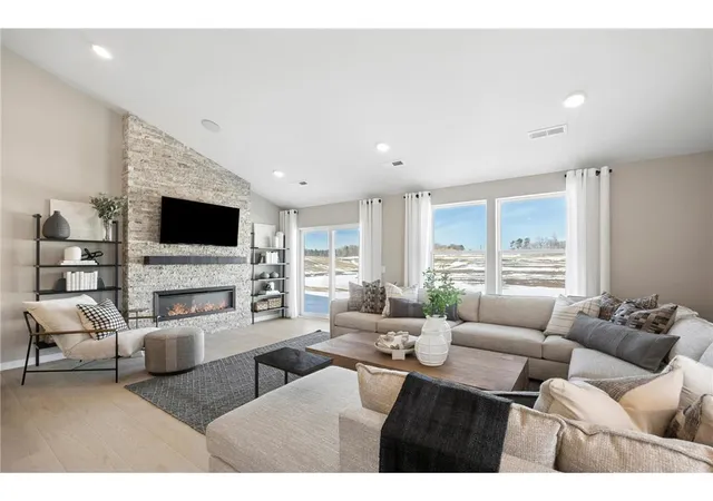 2nd image of 4110 Ramsay Wy, Waconia, MN 55387 | MLS# 7127886