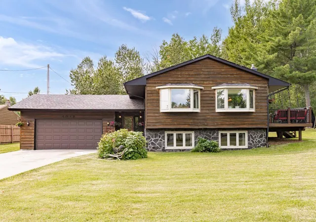 1st image of 4019 Chambersburg Ave, Duluth, MN 55811 | MLS# 7127893