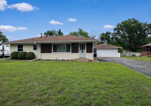 1st image of 11219 Bittersweet St Nw, Minneapolis, MN 55433 | MLS# 7127902