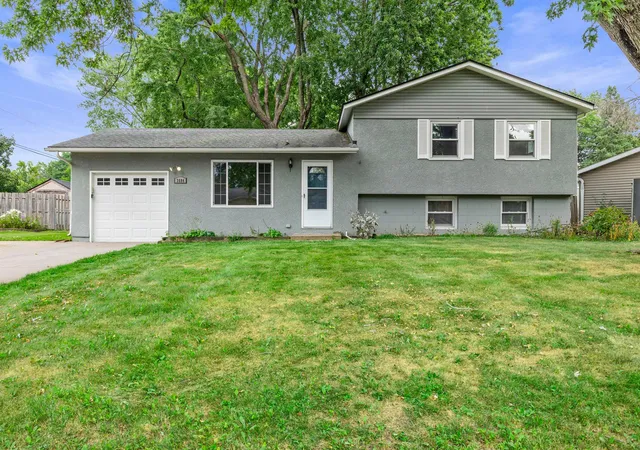 1st image of 3684 Prairie Rd, Saint Paul, MN 55110 | MLS# 7127914