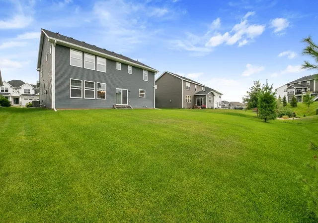 4th image of 6368 Apple Ct, Inver Grove Heights, MN 55077 | MLS# 7127916