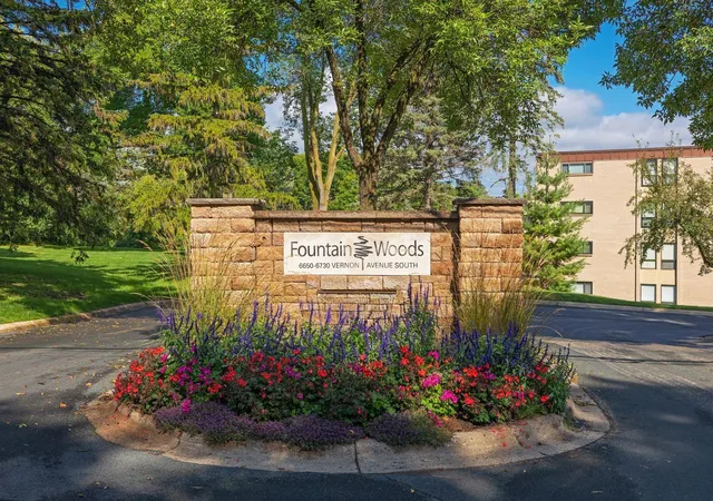 30th image of 6710 Vernon Ave S #410, Minneapolis, MN 55436 | MLS# 7127923