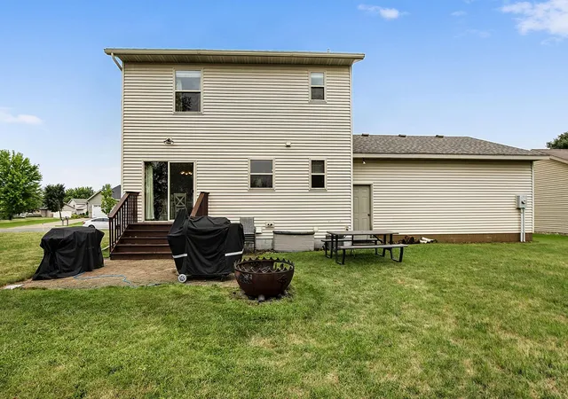Photo 3 of Sale Pending at 1020 Sequoia Ave, Saint Cloud, MN 56303 | MLS# 7127924 | Listing updated on 2026-09-30