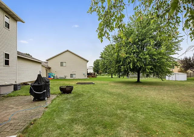 Photo 3 of Sale Pending at 1020 Sequoia Ave, Saint Cloud, MN 56303 | MLS# 7127924 | Listing updated on 2026-09-30