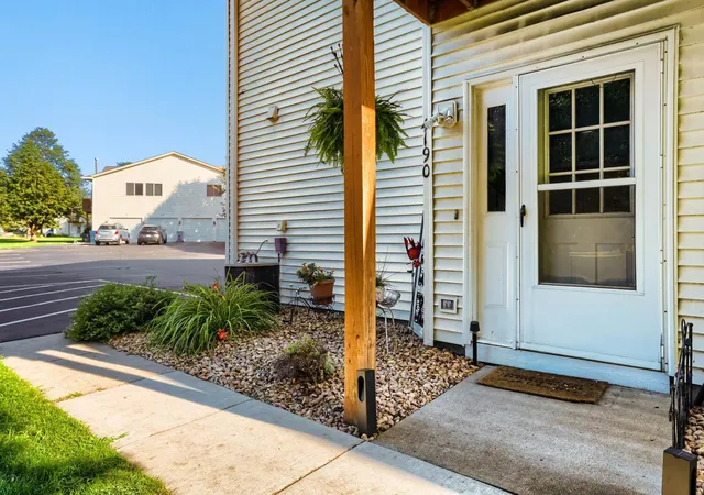 2nd image of 4190 White Bear Pkwy #1207, White Bear Lake, MN 55110 | MLS# 7127927