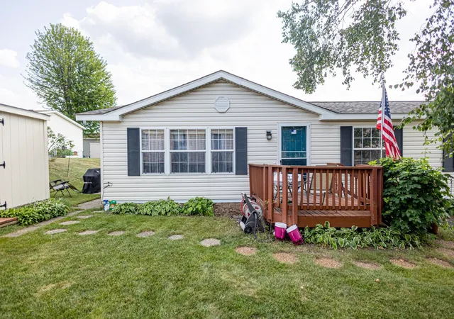 1st image of 1390 Birchview Dr, Saint Paul, MN 55119 | MLS# 7127928