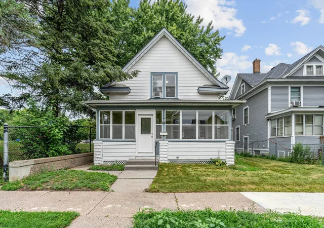 Photo 1 of Single family home for sale at 779 Thomas Ave, Saint Paul, MN 55104 | MLS# 7127931 | Listing updated on 2026-08-17