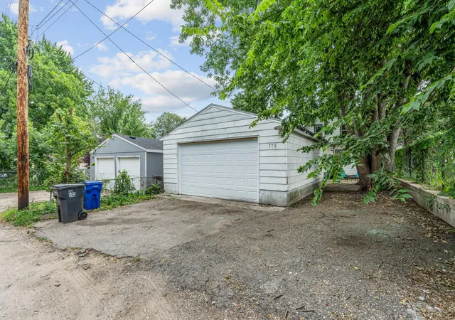 Photo 33 of Single family home for sale at 779 Thomas Ave, Saint Paul, MN 55104 | MLS# 7127931 | Listing updated on 2026-08-17