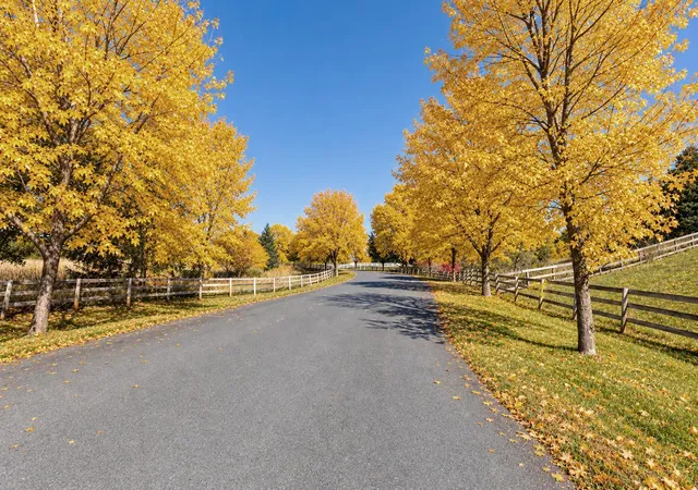 Photo 3 of Single family home for sale at 575 Kokesh Farm Rd, Orono, MN 55359 | MLS# 7127942 | Listing updated on 2026-10-09
