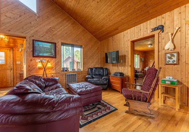 Photo 3 of Single family home for sale at 953 Kelly Trl, Isabella, MN 55607 | MLS# 7127948 | Listing updated on 2026-08-18