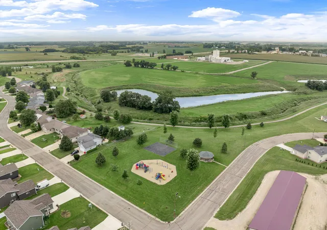 Photo 4 of Sale Pending at 703 25th Avenue NW, Austin, MN 55912 | MLS# 7127996 | Listing updated on 2026-09-01