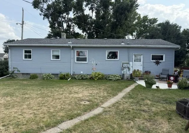 Photo 2 of Single family home for sale at 421 NE 4th Street, Valley City, ND 58072 | MLS# 7127997 | Listing updated on 2026-09-04
