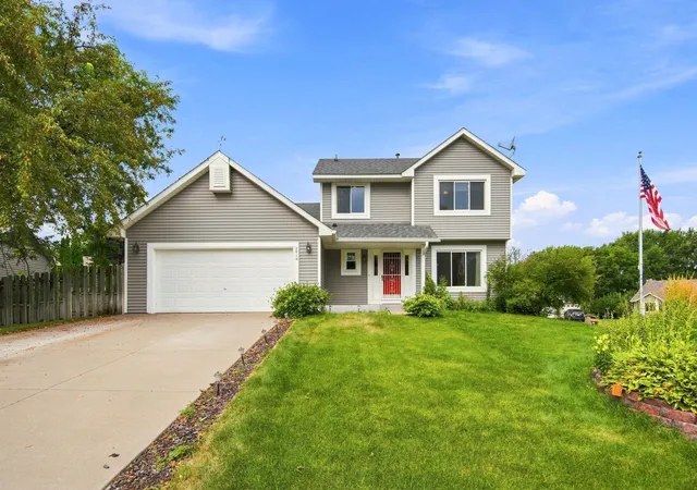 1st image of 2610 Hydram Ave N, Saint Paul, MN 55128 | MLS# 7128000