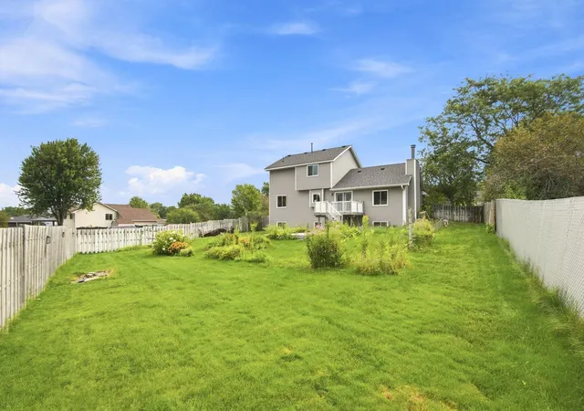 2nd image of 2610 Hydram Ave N, Saint Paul, MN 55128 | MLS# 7128000