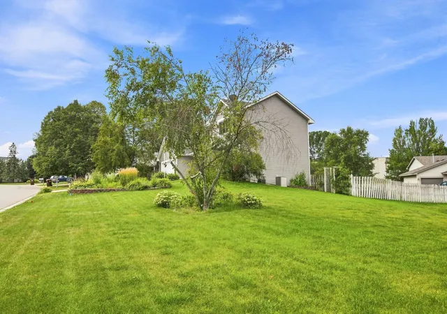 45th image of 2610 Hydram Ave N, Saint Paul, MN 55128 | MLS# 7128000