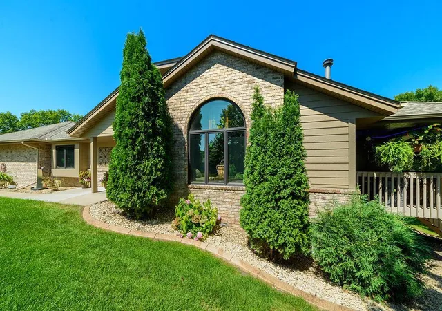 Photo 1 of Single family home for sale at 14346 Embassy Way, Saint Paul, MN 55124 | MLS# 7128017 | Listing updated on 2026-08-28