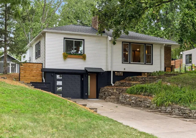 Photo 2 of Sale Pending at 3037 Kyle Ave N, Minneapolis, MN 55422 | MLS# 7128023 | Listing updated on 2026-08-31
