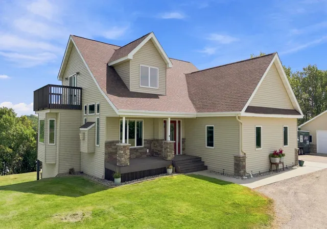 Photo 2 of Single family home for sale at 26536 Lake Hills Rd, Detroit Lakes, MN 56501 | MLS# 7128027 | Listing updated on 2026-09-28