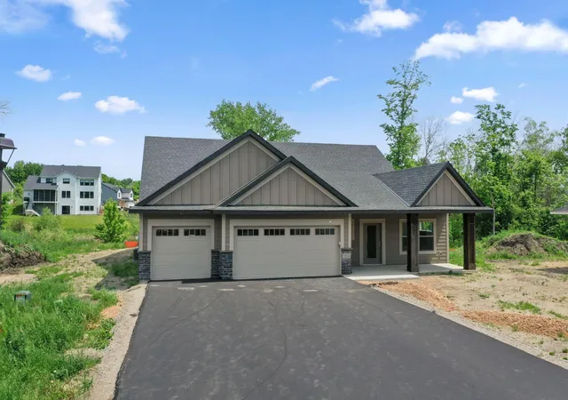 Photo 3 of Single family home for sale at 1958 Woods Pt, Waconia, MN 55387 | MLS# 7128031 | Listing updated on 2026-08-28