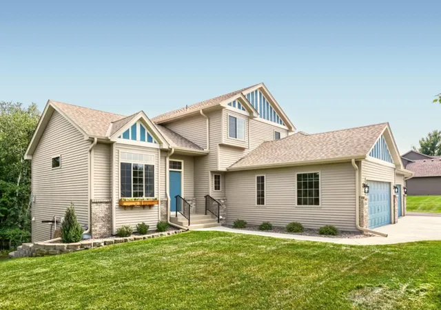 1st image of 22541 Monroe St Ne, Cedar, MN 55011 | MLS# 7128044