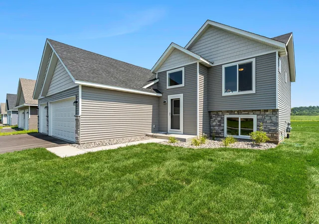 51st image of 121 Maple Lane, Cannon Falls, MN 55009 | MLS# 7128059