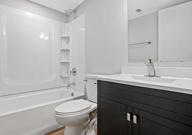 3rd image of 18030 Covington Path, Minnetonka, MN 55345 | MLS# 7128060