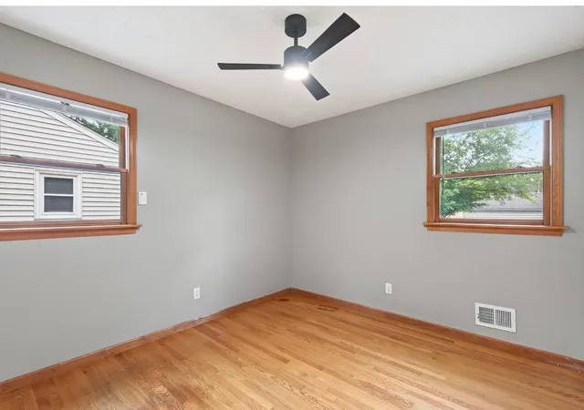 Photo 3 of Single family home for sale at 4900 Thomas Ave N, Minneapolis, MN 55430 | MLS# 7128094 | Listing updated on 2026-09-06