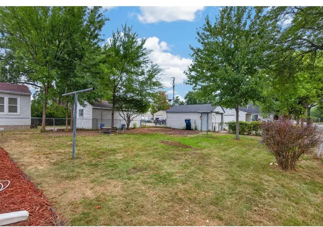 Photo 9 of Single family home for sale at 4900 Thomas Ave N, Minneapolis, MN 55430 | MLS# 7128094 | Listing updated on 2026-09-24