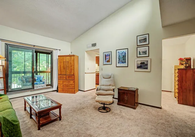 Photo 4 of Condo for sale at 2680 Oxford St N #145, Saint Paul, MN 55113 | MLS# 7128100 | Listing updated on 2026-10-05