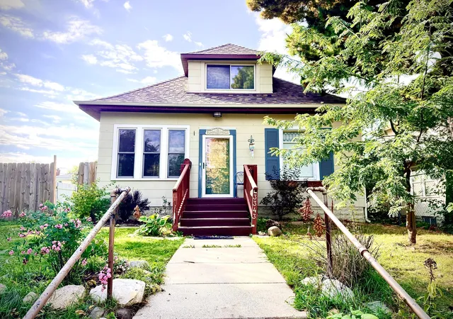 Single family home for sale at 3343 Girard Ave N, Minneapolis, MN 55412 | MLS# 7128110