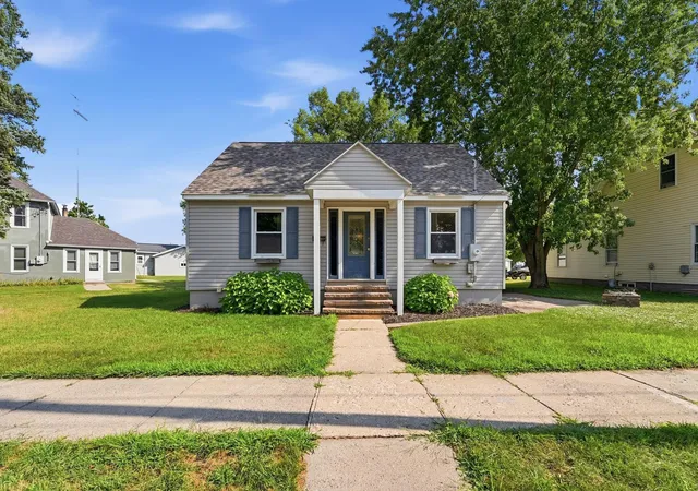 1st image of 217 River St, Paynesville, MN 56362 | MLS# 7128112