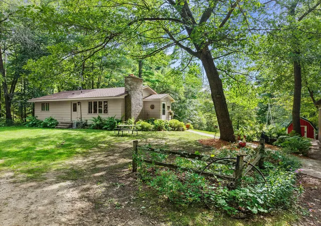 Photo 4 of Single family home for sale at 1174 381st Avenue NE, Stanchfield, MN 55080 | MLS# 7128118 | Listing updated on 2026-09-23