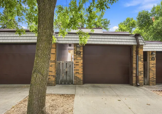 2nd image of 3012 10th St N #B12, Fargo, ND 58102 | MLS# 7128141