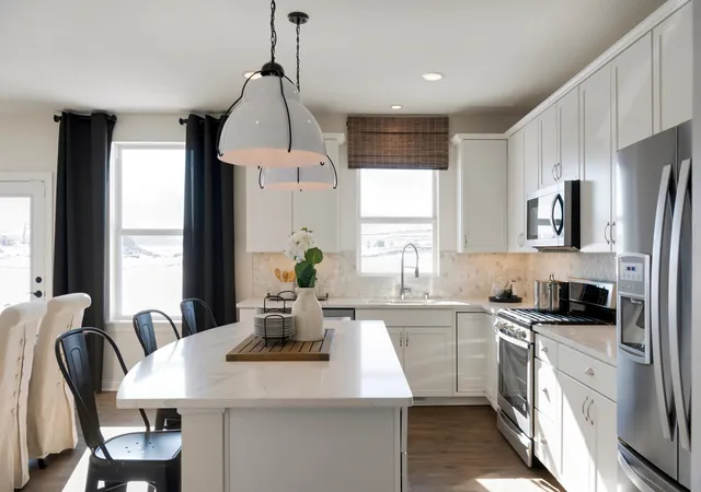 2nd image of 4621 Island Park Dr, Saint Paul, MN 55129 | MLS# 7128207