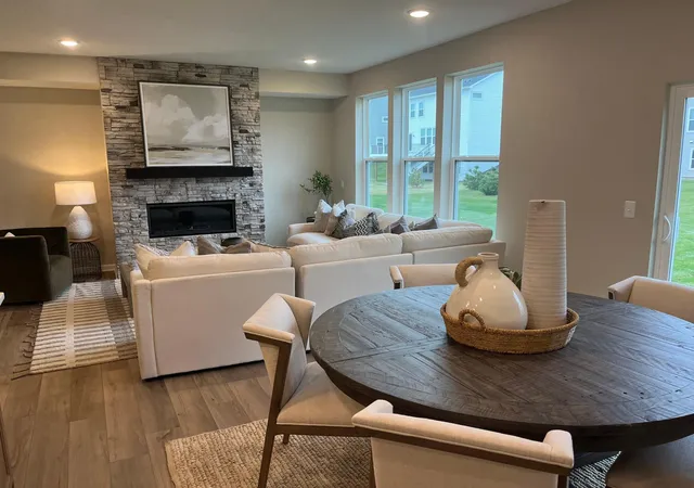 Photo 4 of Single family home for sale at 10398 Mcgregor Blvd, Saint Paul, MN 55129 | MLS# 7128208 | Listing updated on 2026-09-05