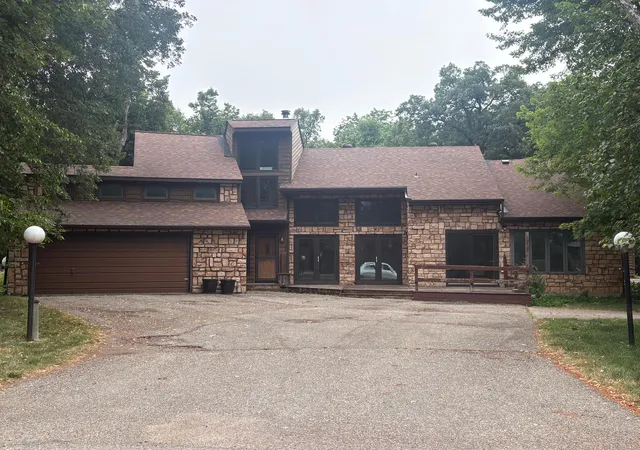 Photo 3 of Single family home for sale at 2074 Elmwood Dr, Detroit Lakes, MN 56501 | MLS# 7128219 | Listing updated on 2026-08-22