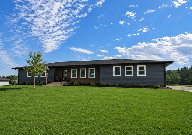 Photo 2 of Single family home for sale at 7143 Sunset Strip Nw, Alexandria, MN 56308 | MLS# 7128227 | Listing updated on 2026-09-18