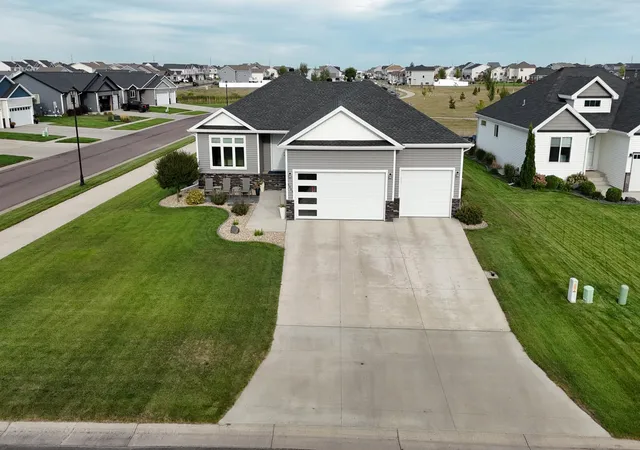 Photo 1 of Single family home for sale at 6464 59th Avenue S, Fargo, ND 58104 | MLS# 7128228 | Listing updated on 2026-09-15