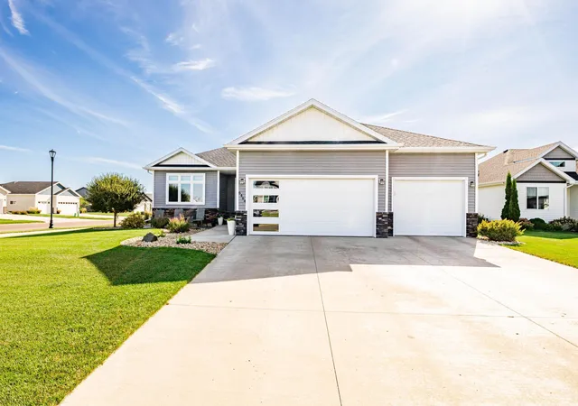 Photo 2 of Single family home for sale at 6464 59th Avenue S, Fargo, ND 58104 | MLS# 7128228 | Listing updated on 2026-09-15