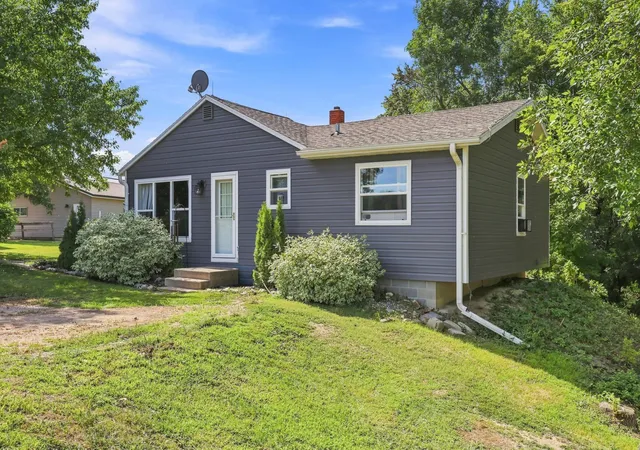 Photo 2 of Sale Pending at 45881 County Hwy 21, Barnesville, MN 56514 | MLS# 7128231 | Listing updated on 2026-08-26