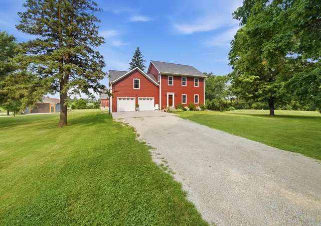 1st image of 31029 121st Ave, Stewartville, MN 55976 | MLS# 7128235